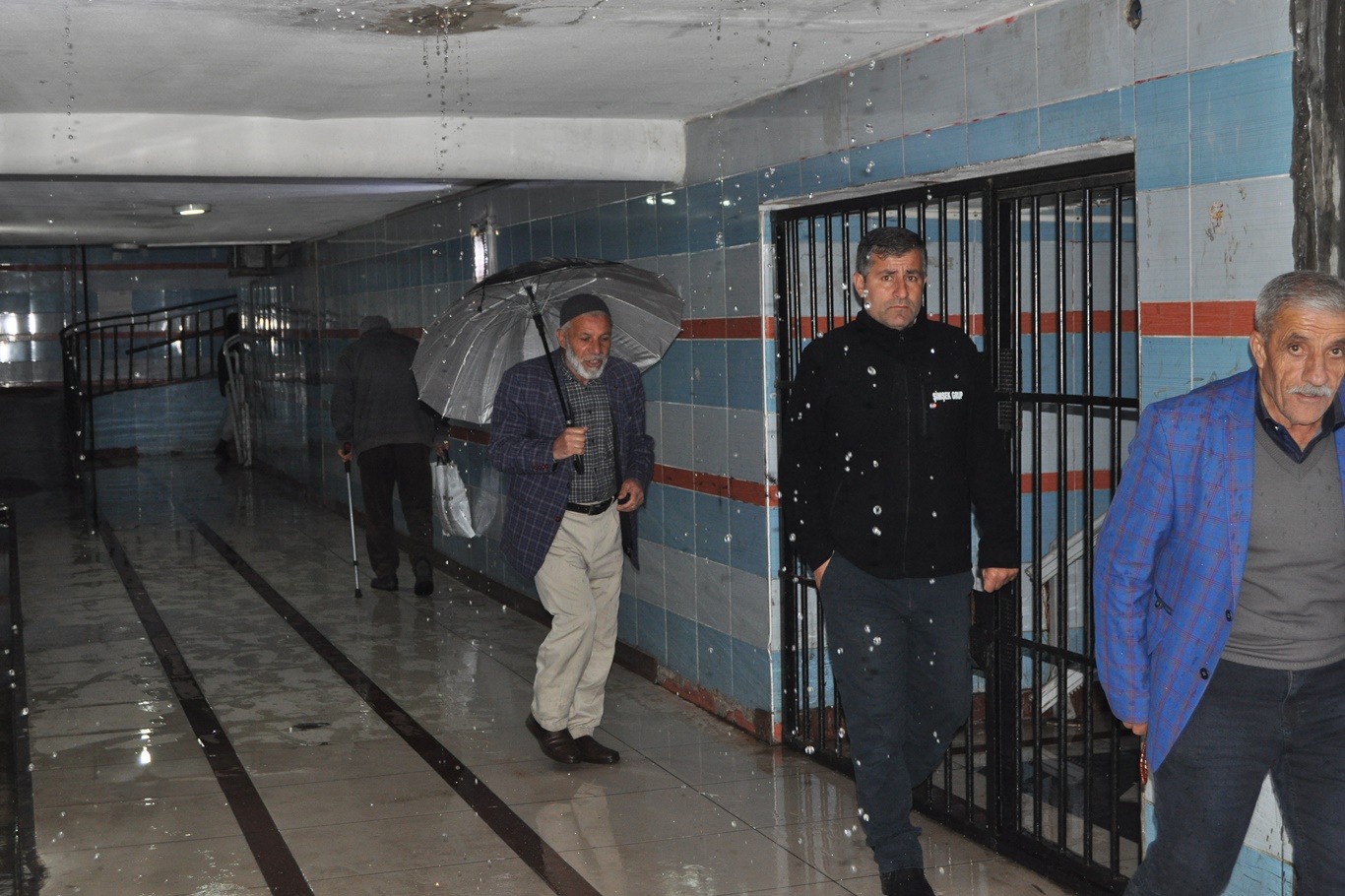 Yeraltı geçidindeki sorunlar çözüm bekliyor