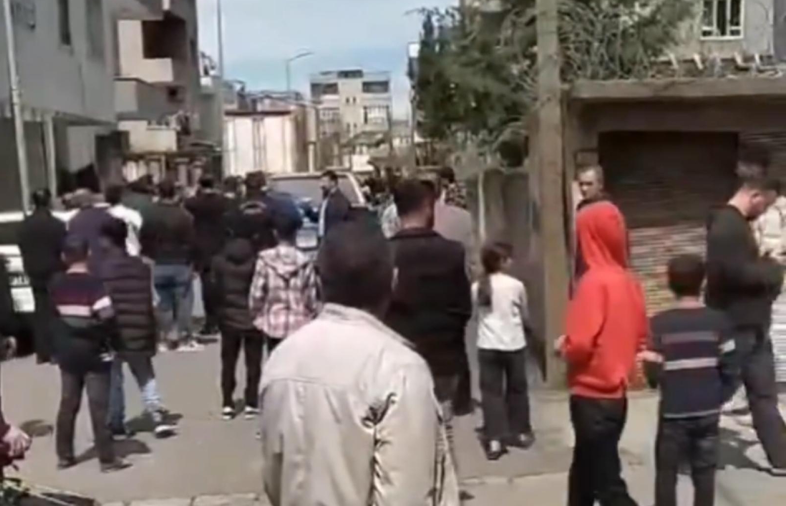 Seçim bölgesinde silahlar ele geçirildi