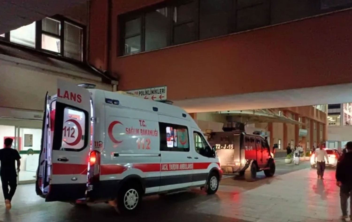 Balkondan düşen kadın, hayatını kaybetti