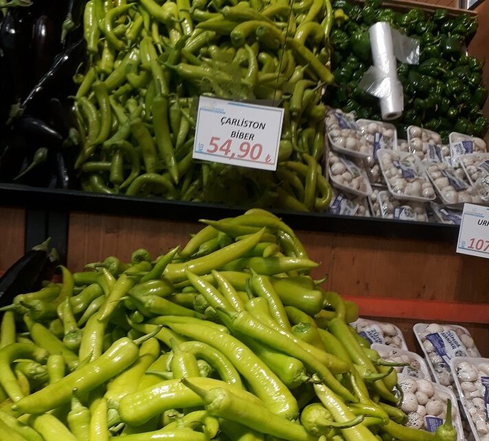 Çarliston biber cep yakıyor