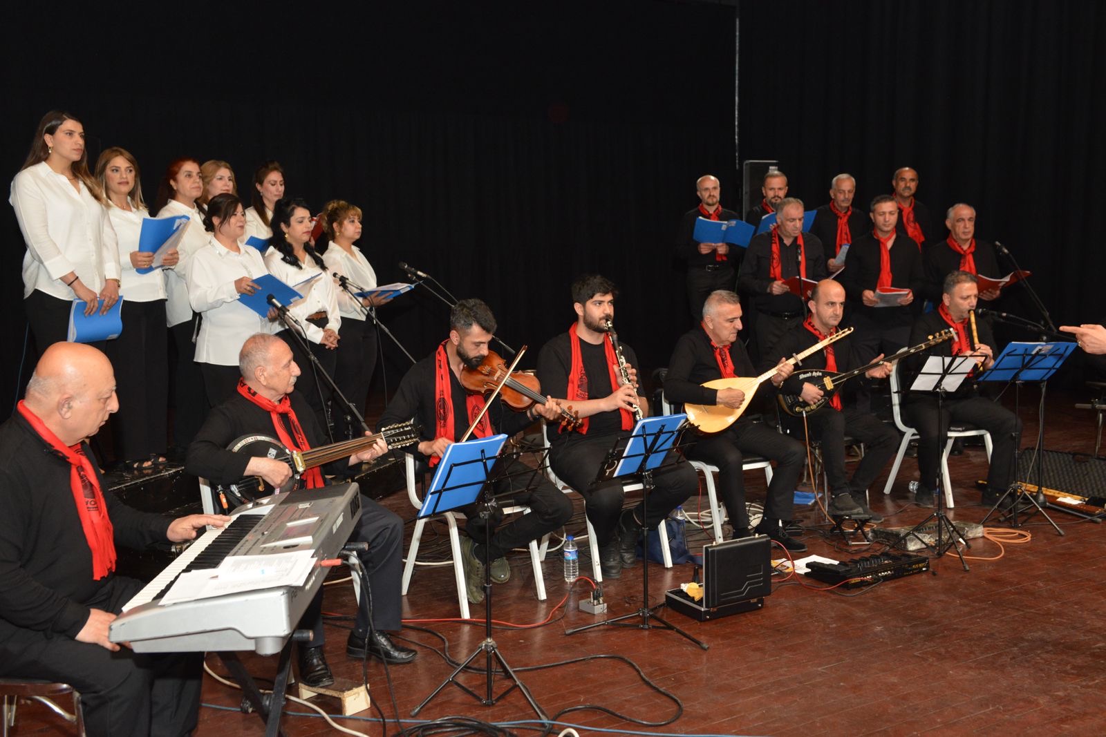 Fasıl grubu beğeni topladı