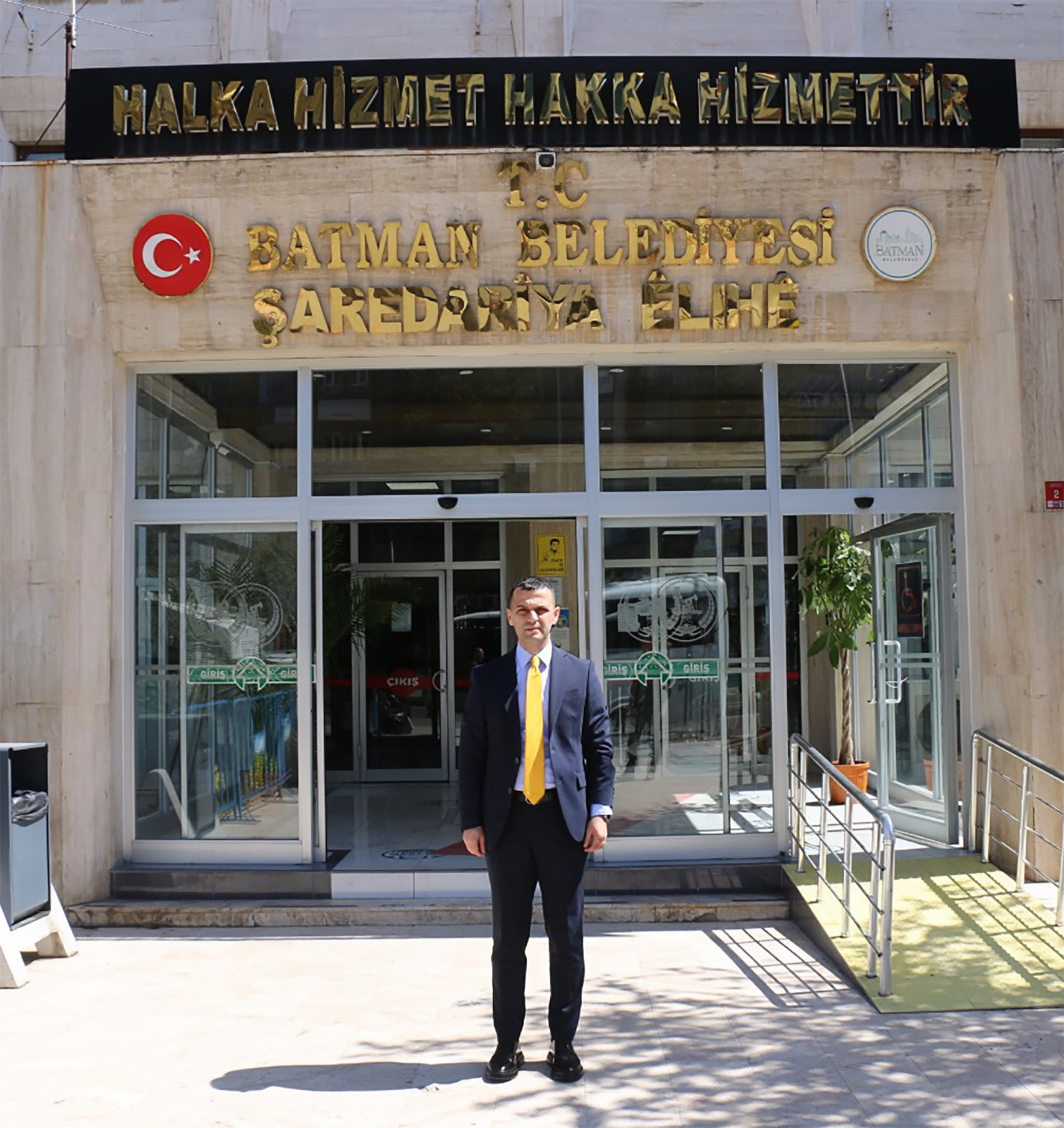 Göktaş’tan iki dilli veda mesajı