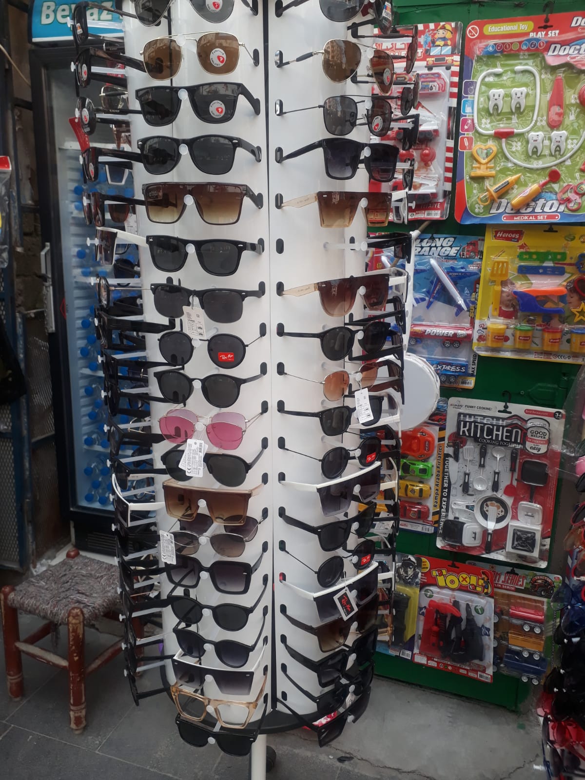 Güneş gözlükleri piyasaya çıktı