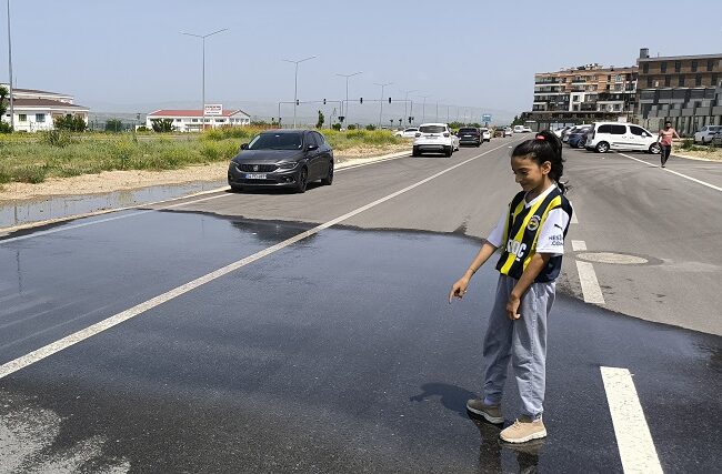 Günlerdir boşa akan su!