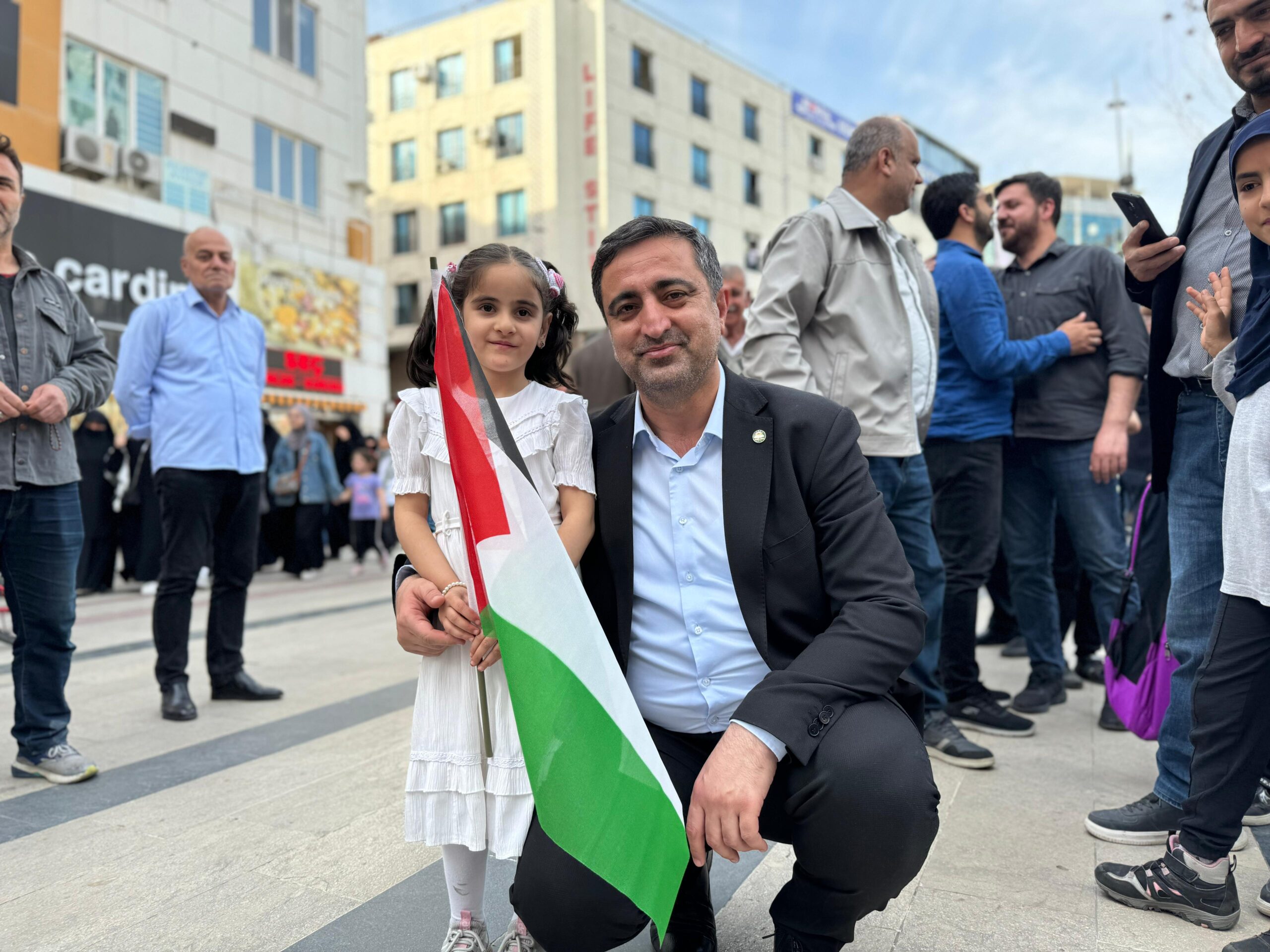 “Halkın sorunlarını yüklenmeye devam edeceğiz”