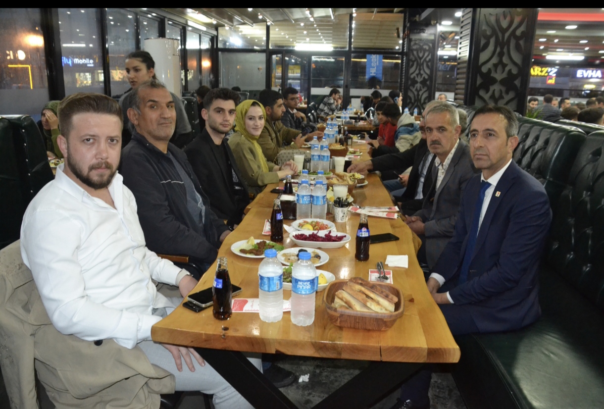 CHP’liler iftarda buluştu