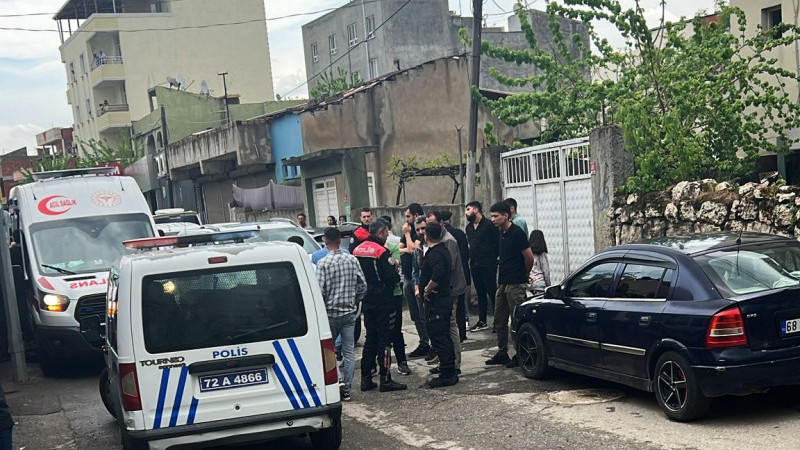 Petrolkent’te taşlı sopalı kavga