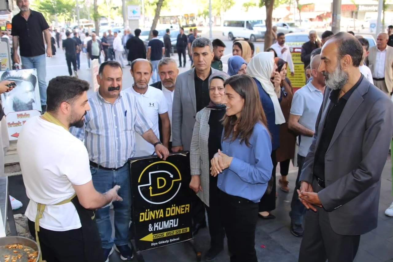 Sönük’ten esnafa teşekkür ziyareti