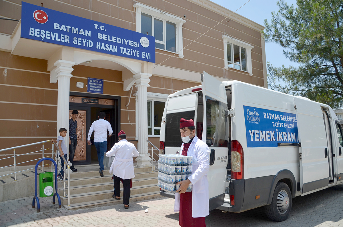 “Taziye evlerinde yemek ikramı devam edecek”