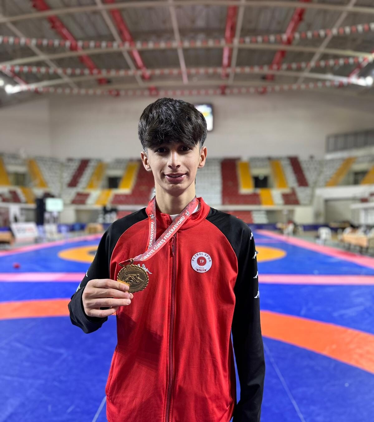 Türkiye şampiyonluğunu göğüsledi