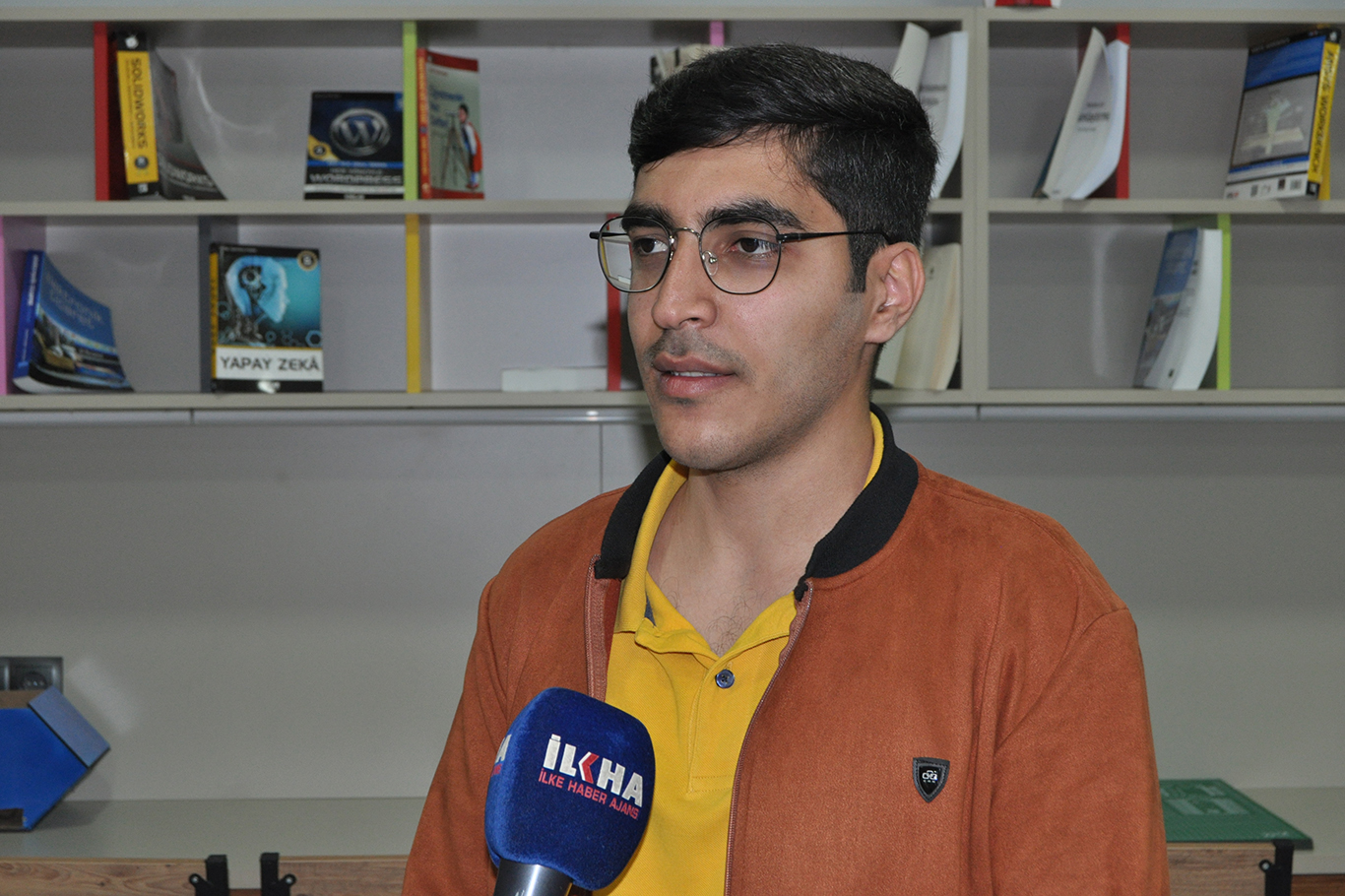 “Yapay zekanın faydası kadar zararları da var”