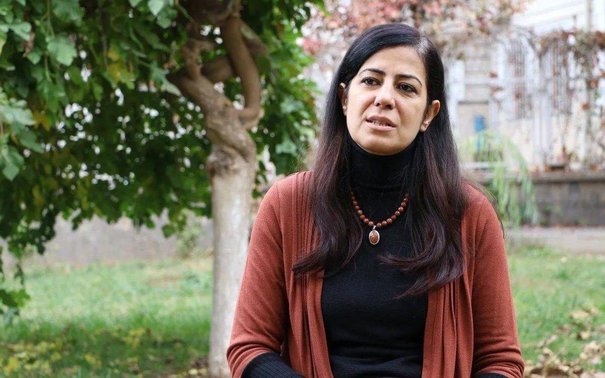 Ayla Akat tahliye edildi