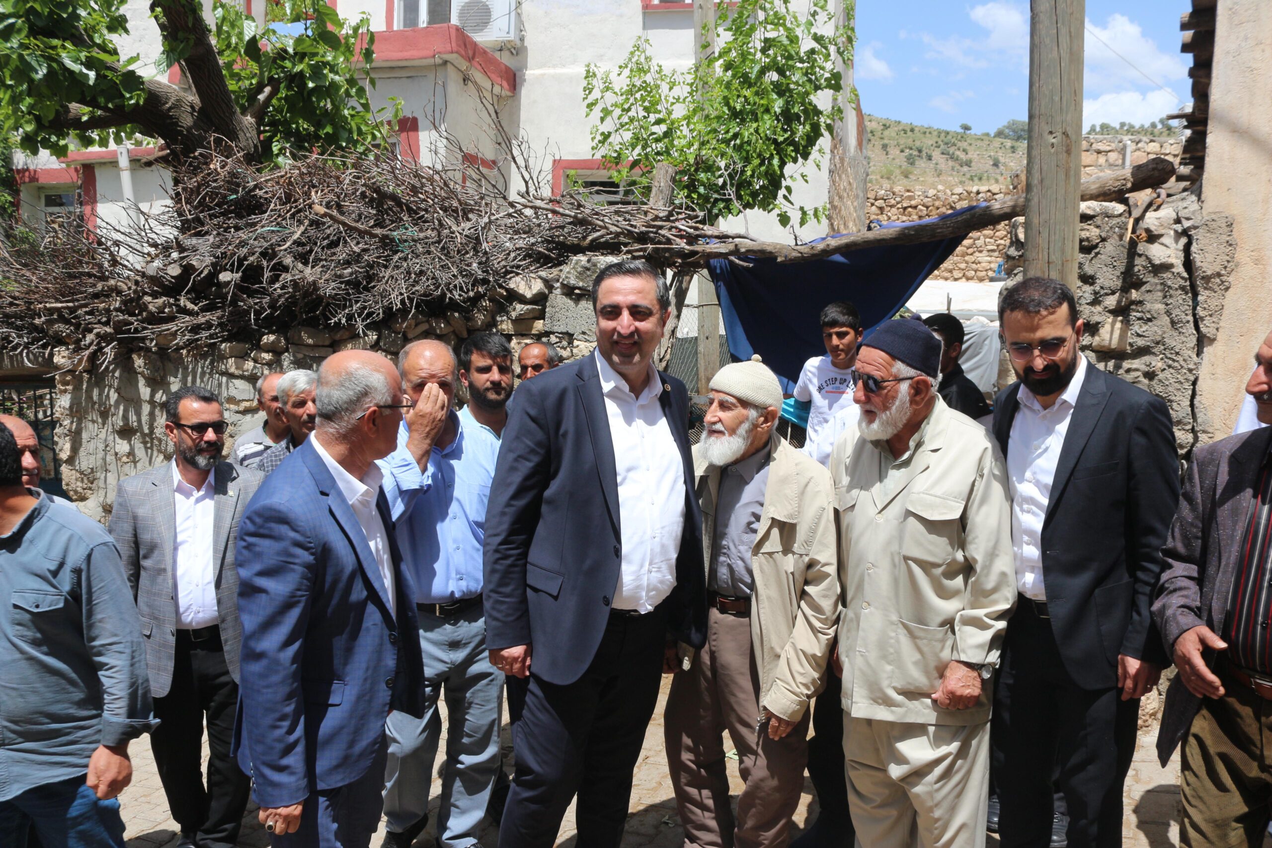 “Bizim derdimiz halkımızdır”