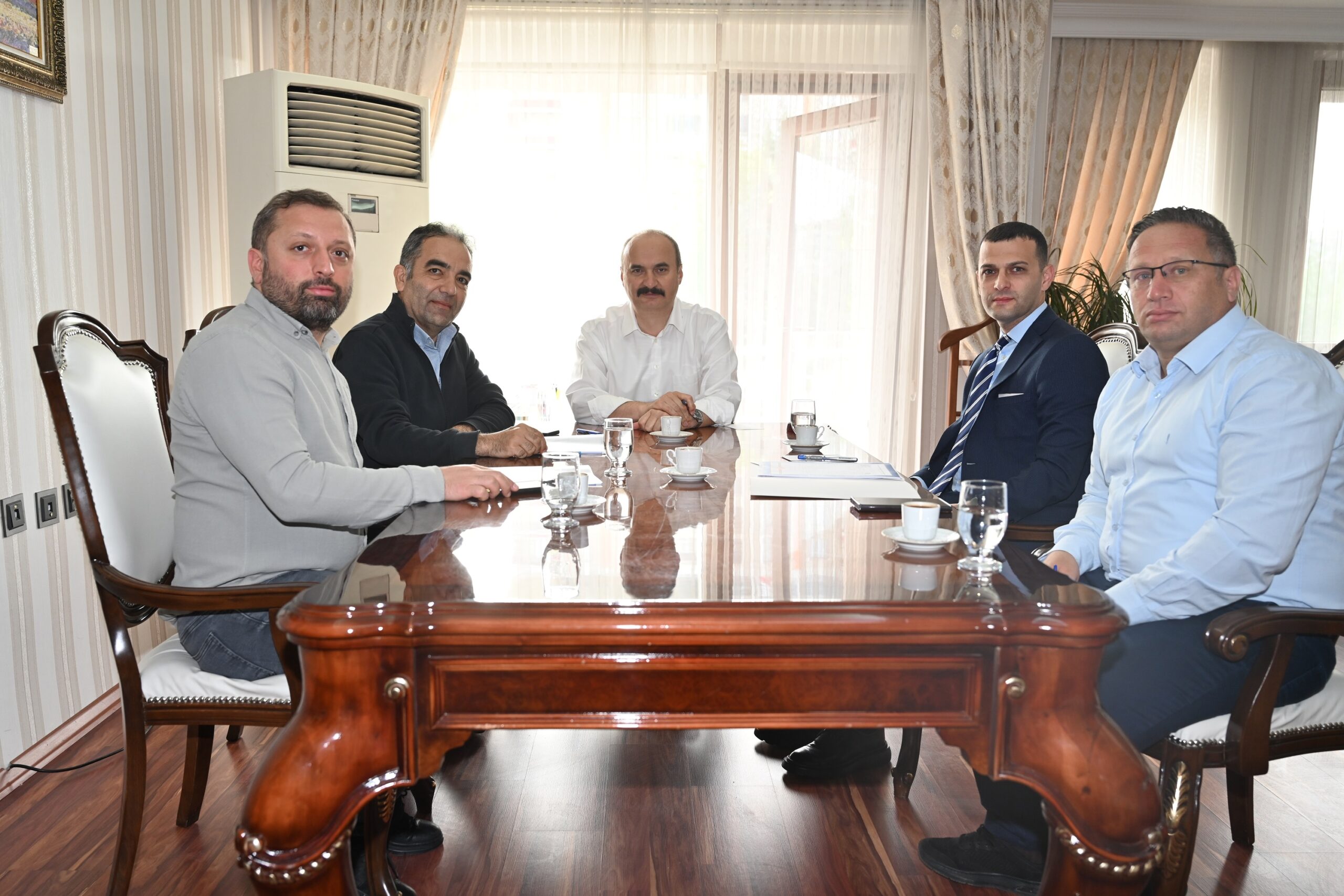 Devlet Mahallesi ihale edildi