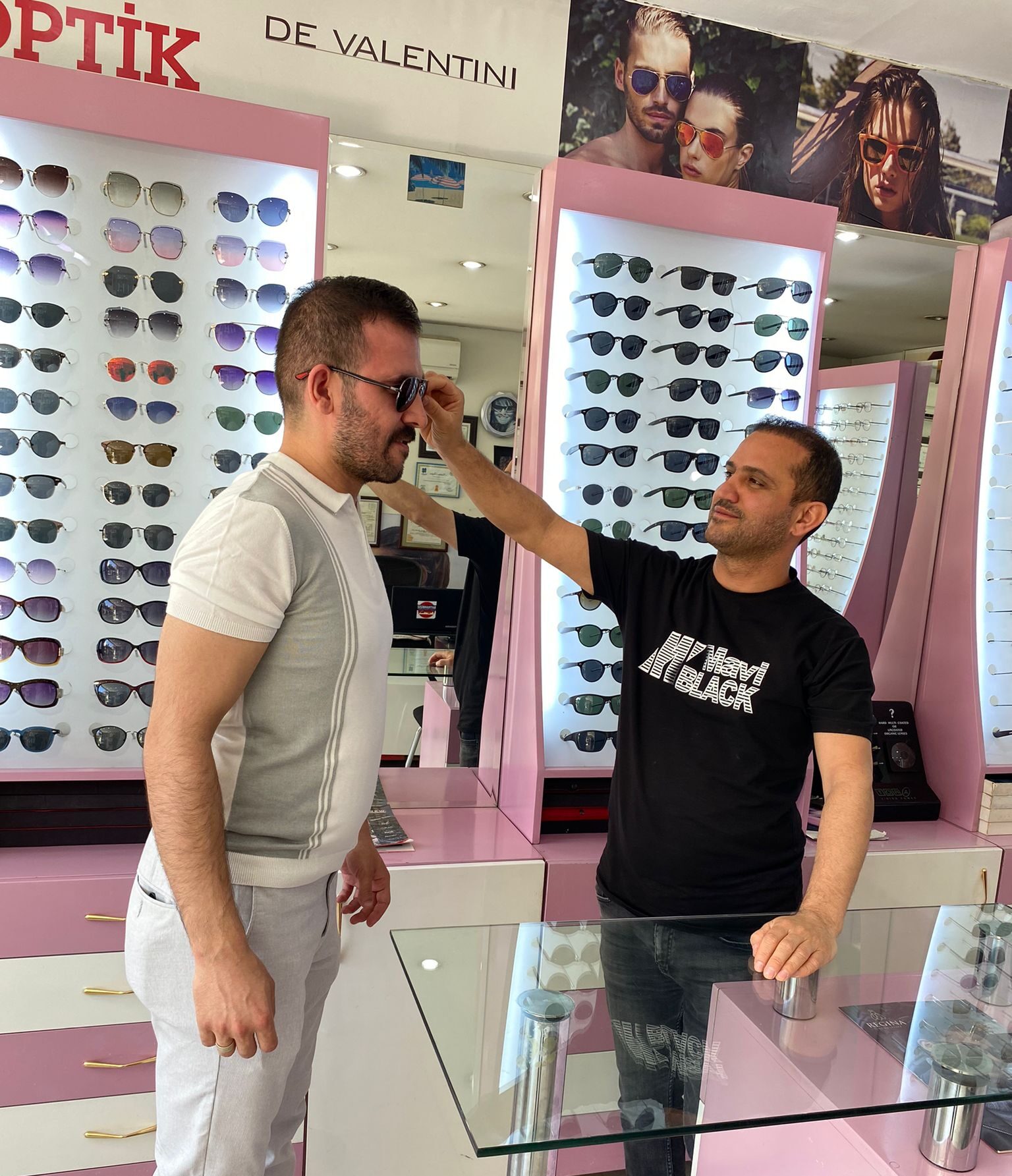 “Doğru gözlük seçimi önemli”