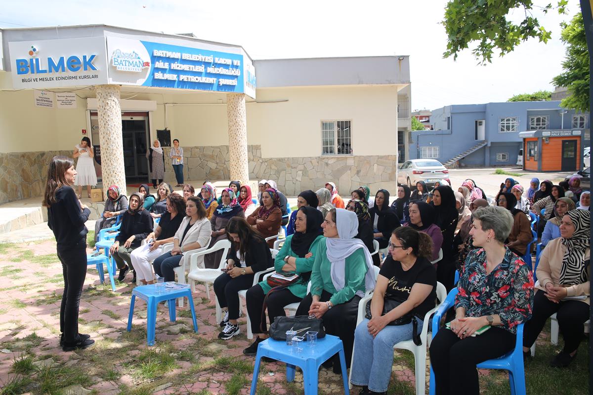 İşleyişleri yakından takip ediyor