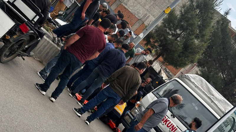 Kamyonet, yayaya çarptı