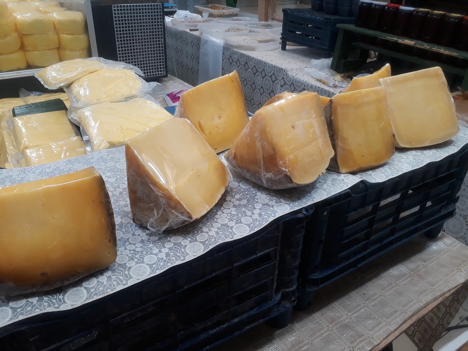 Kars kaşarına yoğun ilgi