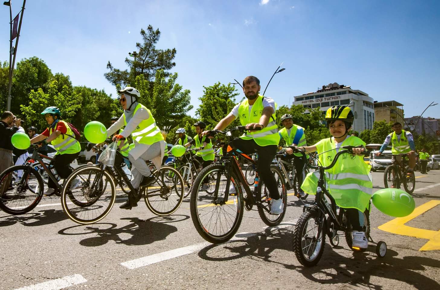 Madde bağımlılığına karşı pedal çevirdiler