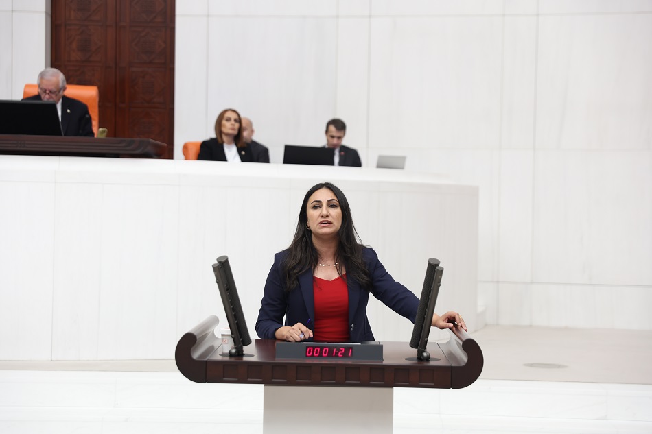 ÖLÜM YOLUNU BAKANA SORDU