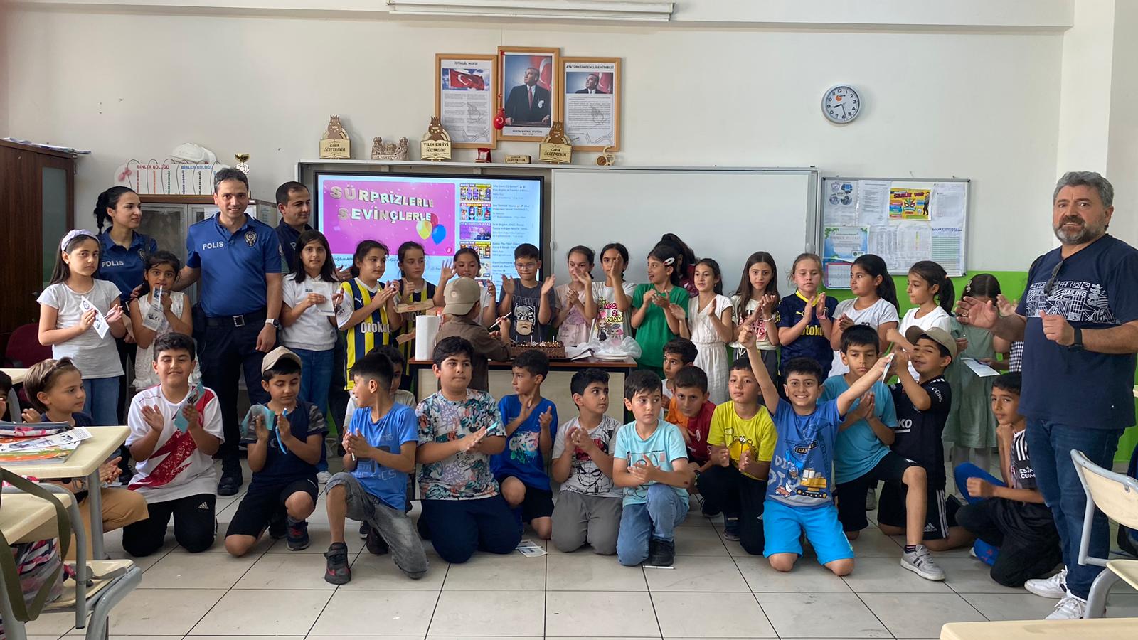 Öğrencilere polislik mesleği anlatıldı