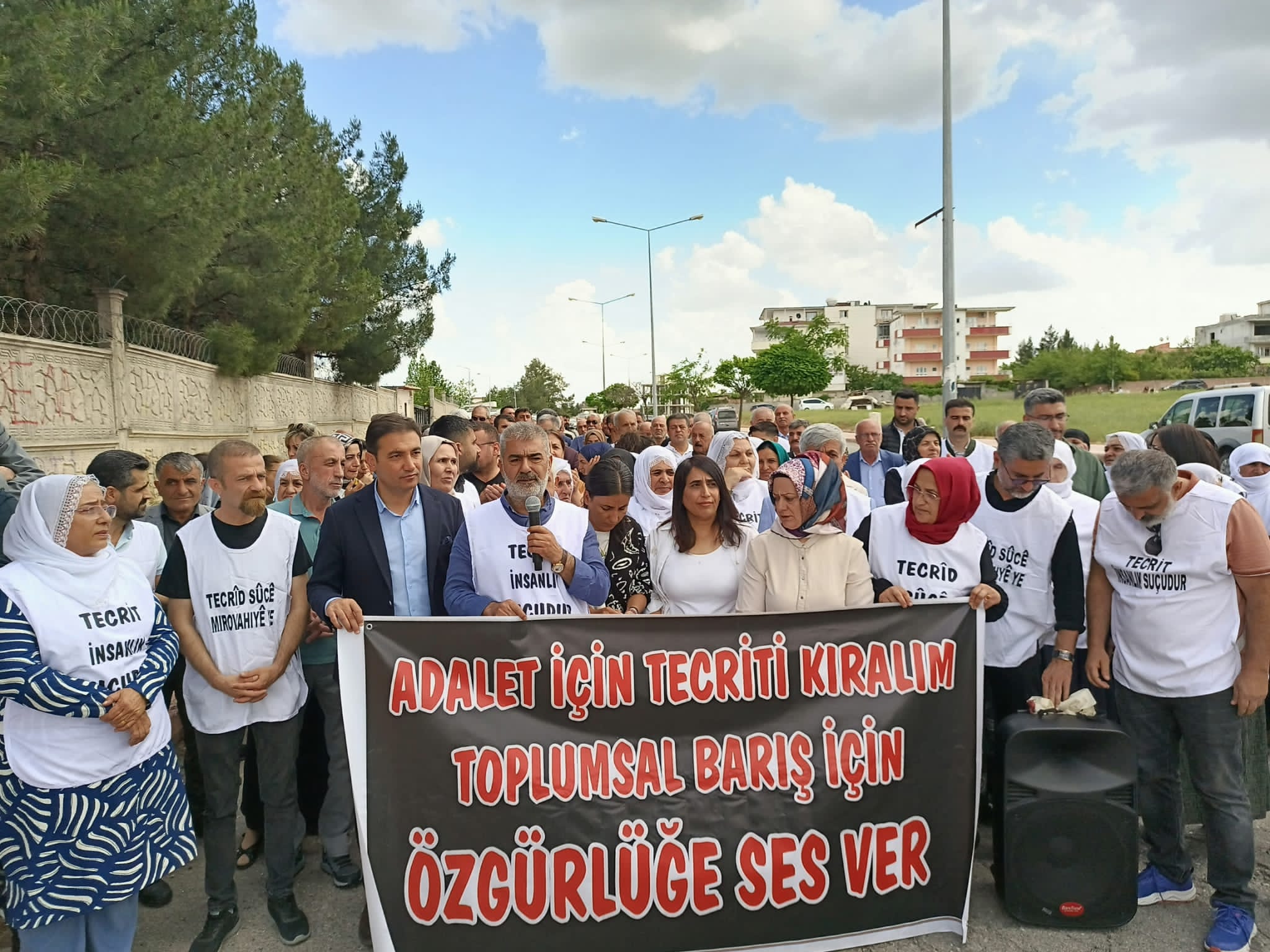 “Protesto hakkımız engelleniyor”