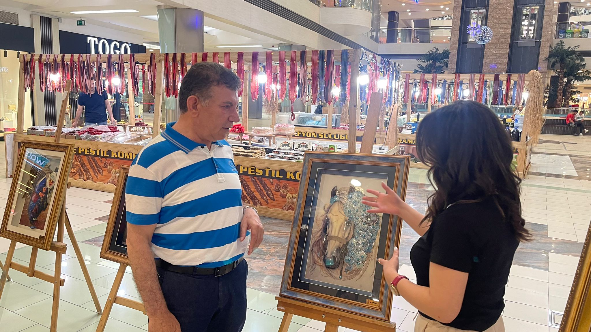 Rölyef sergisine Demir’den destek