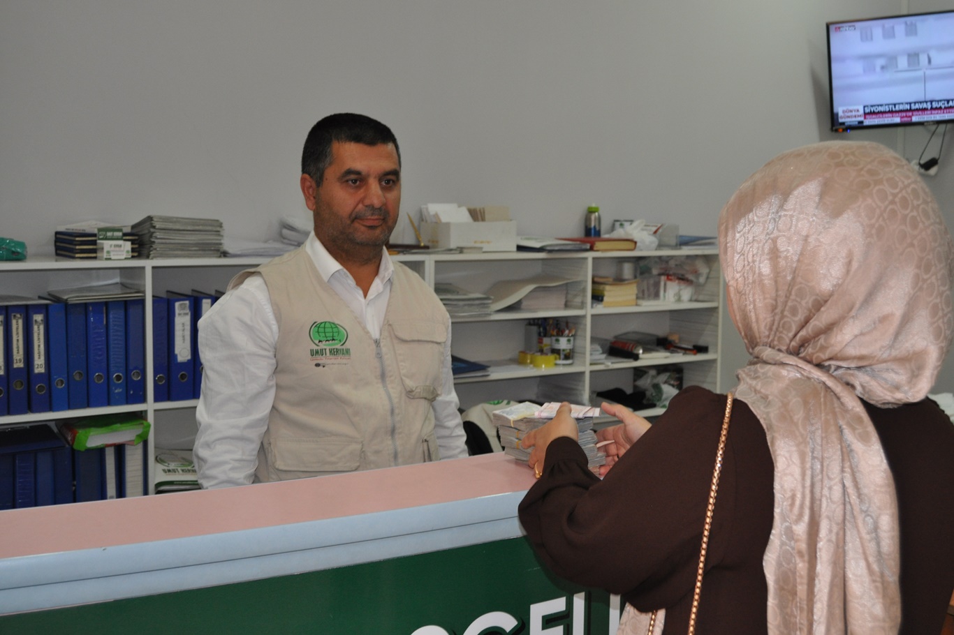 Umre parasını Gazze’ye bağışladı