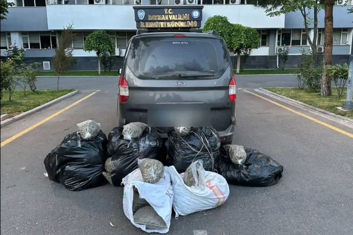 Uyuşturucu satan 5 kişi tutuklandı