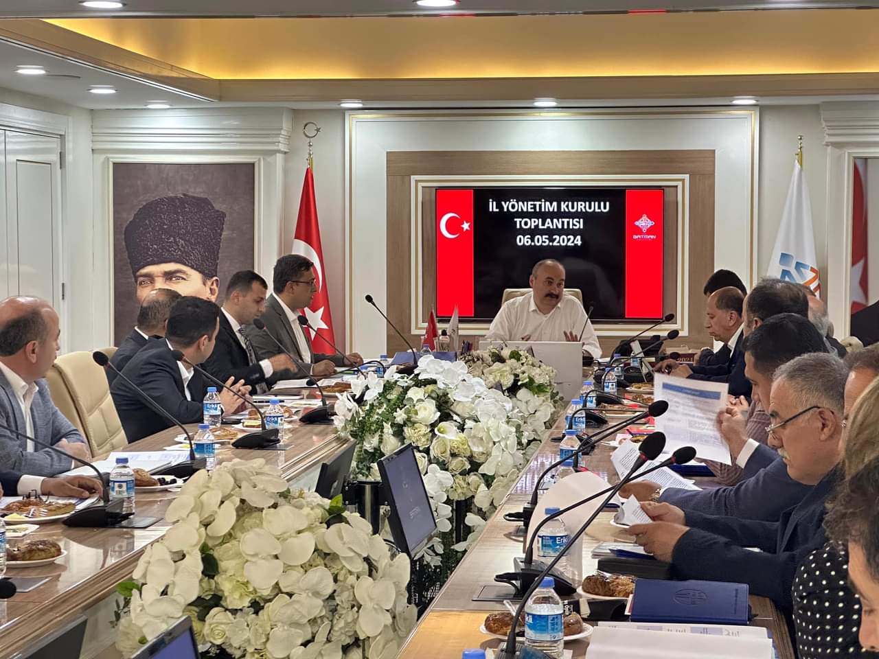 Valilikte ‘şafak’ toplantısı