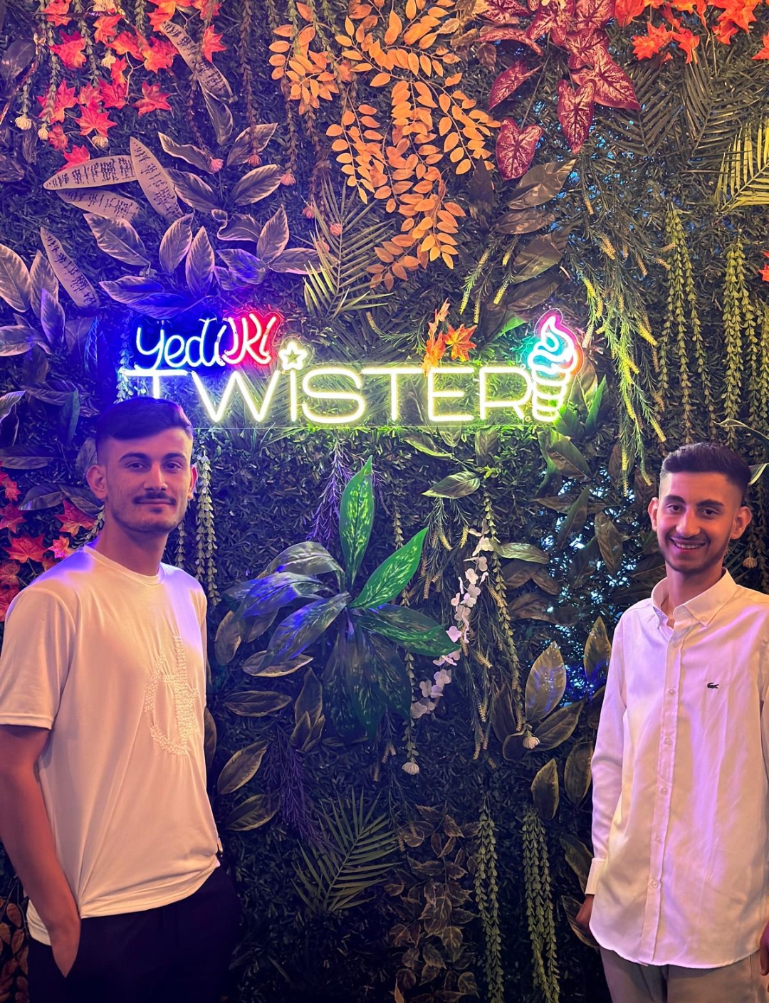 Yediiki Twister Cafe açıldı