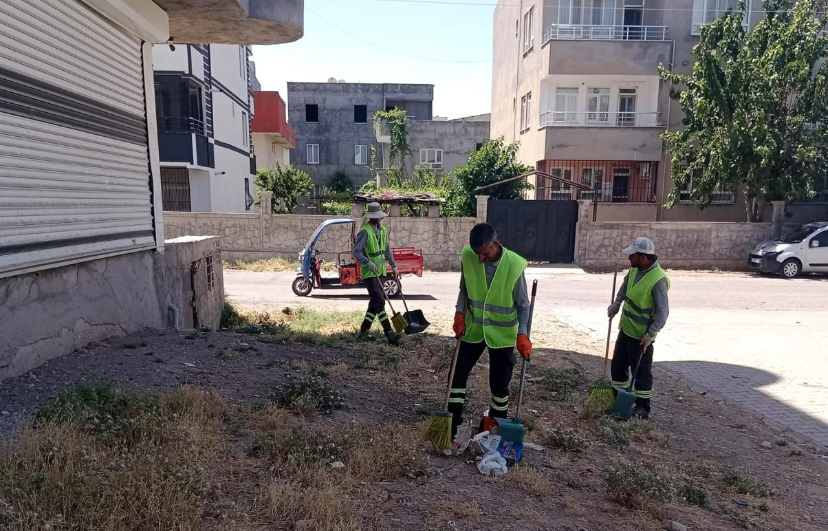45 Mahalle köşe bucak temizlendi
