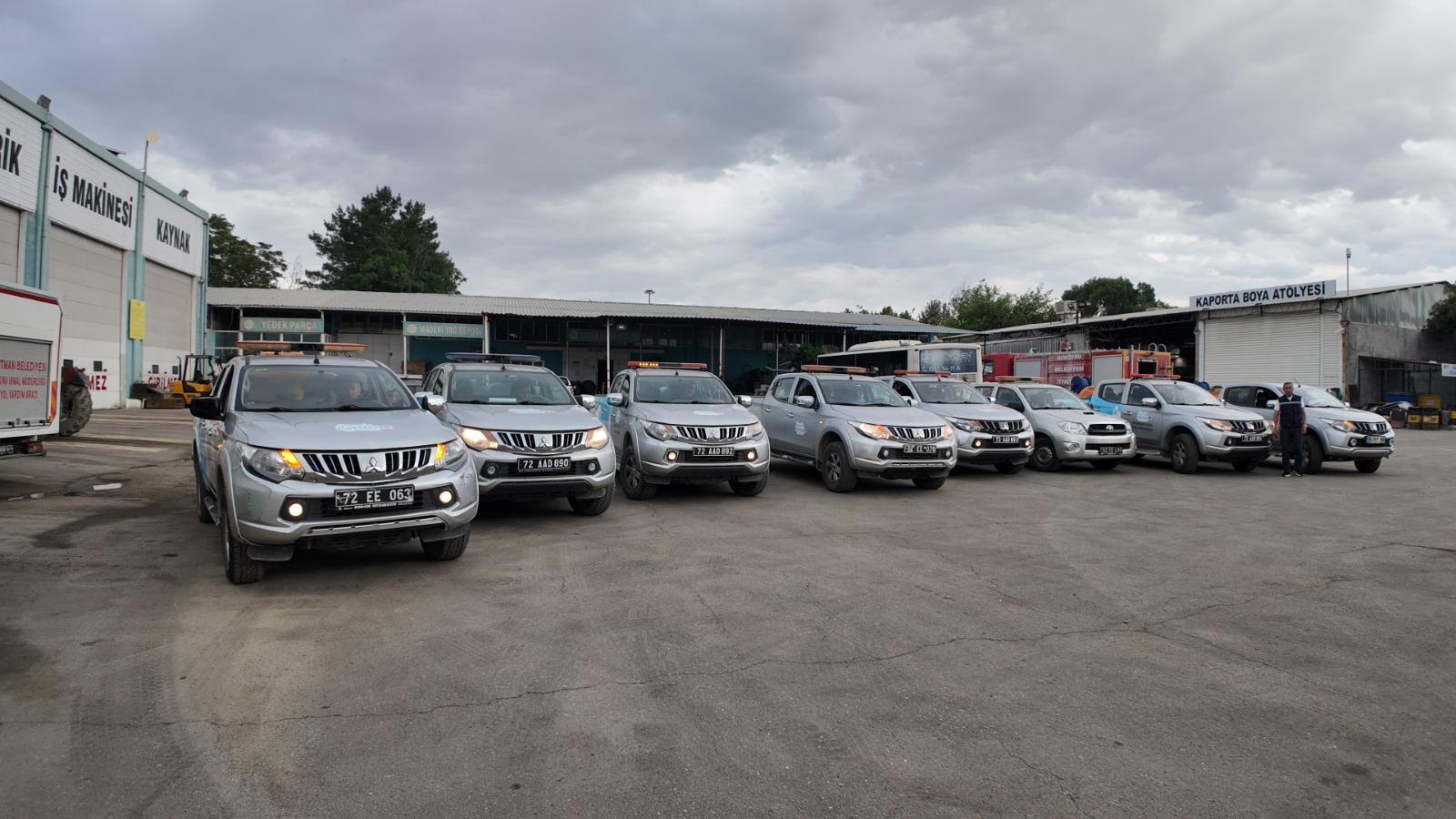 Haşerelerle mücadele tüm hızıyla sürüyor