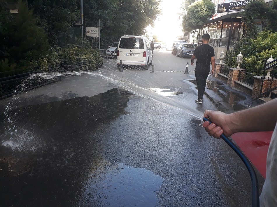 Hortum suyuyla gelen serinlik