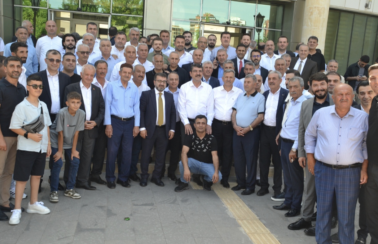 AK Partililer bayramlaştı