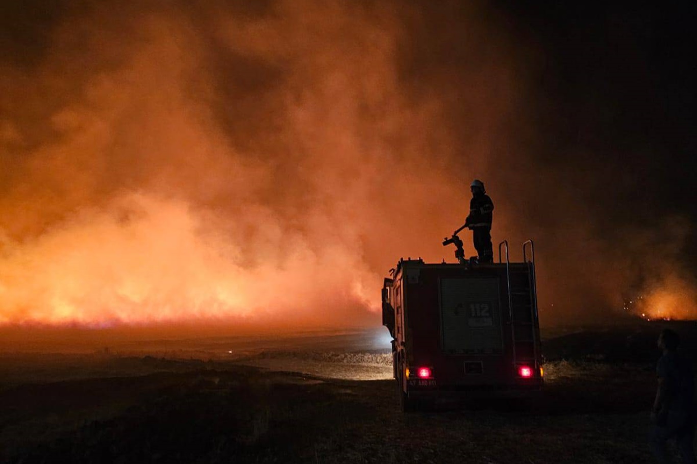“Köylüler kaderleriyle baş başa bırakıldı”