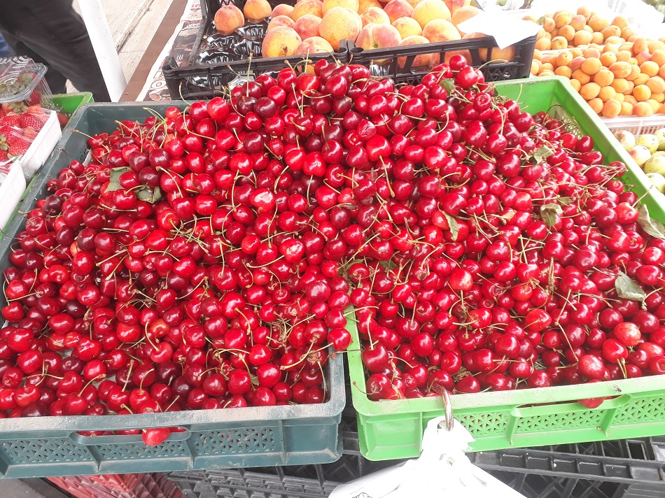 Mardin kirazı 80 TL