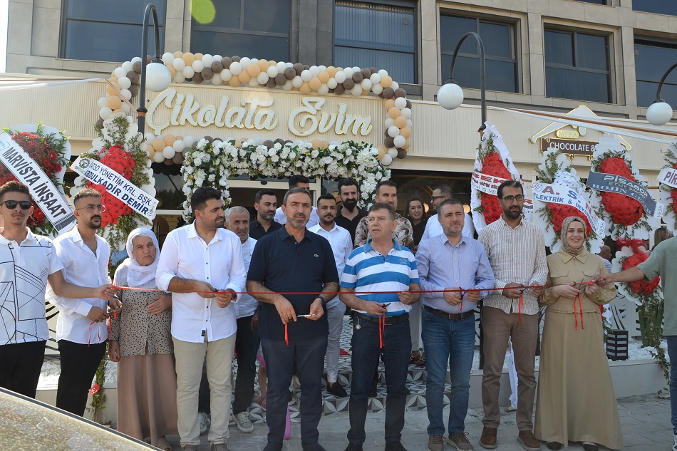 Çikolata Evim’den görkemli açılış
