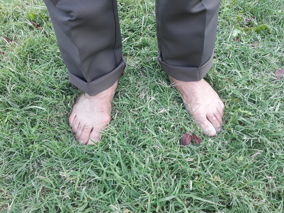 Elektriklerini toprağa salıyorlar