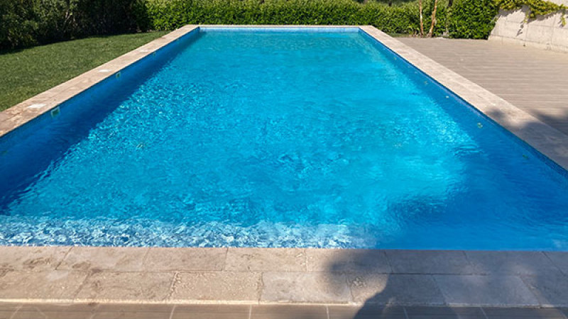 Havuzda boğulma tehlikesi geçirdi