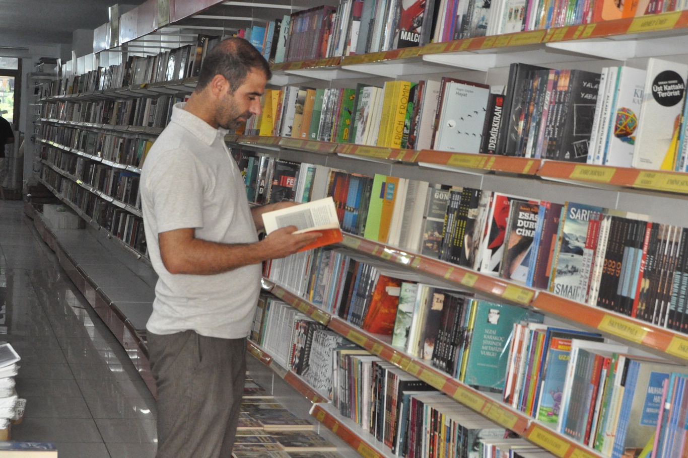 Kitap satışları yok denecek kadar azaldı