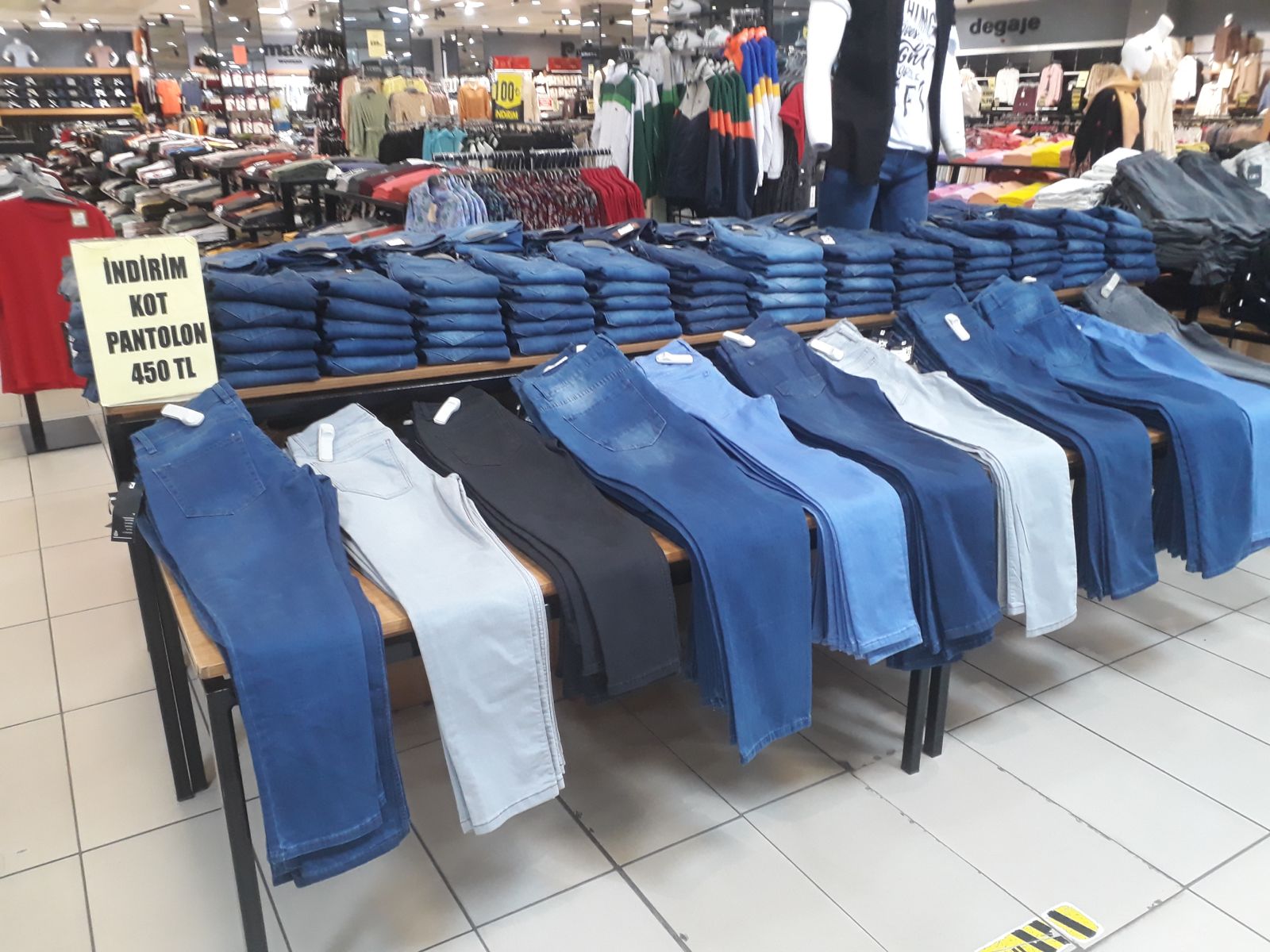 Kot pantolonlarda kampanya başlattı