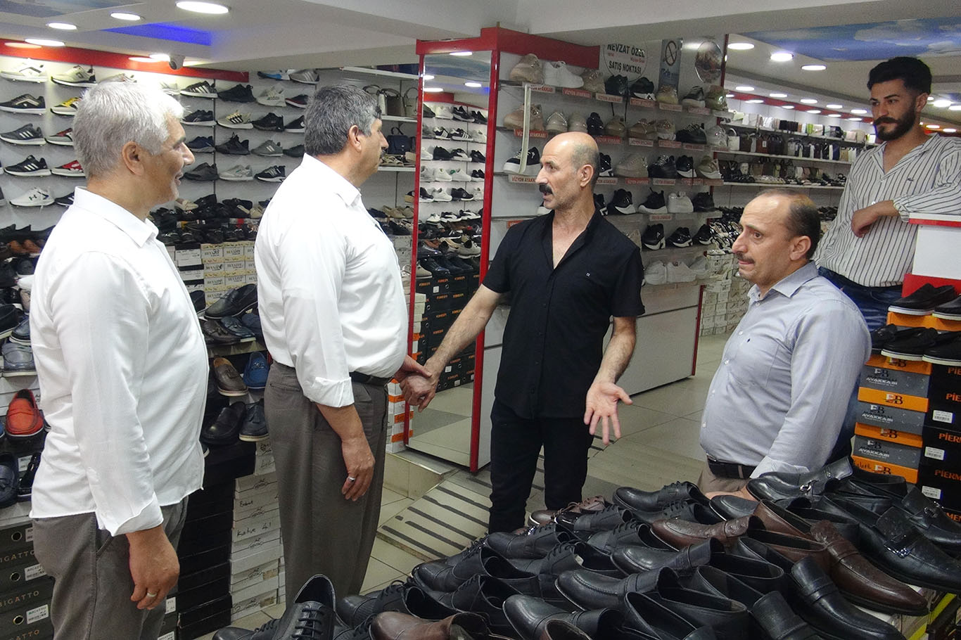 “Belediye sorunlara çözüm bulmalı”