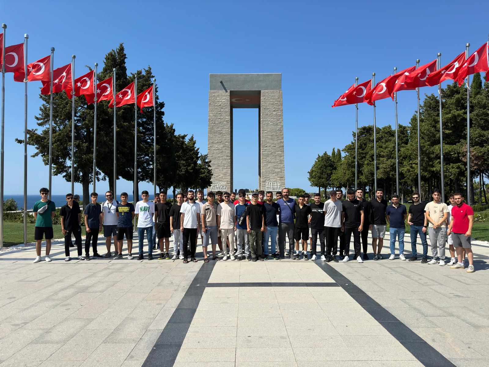 Çanakkale’de tarihi mekanları gezdiler