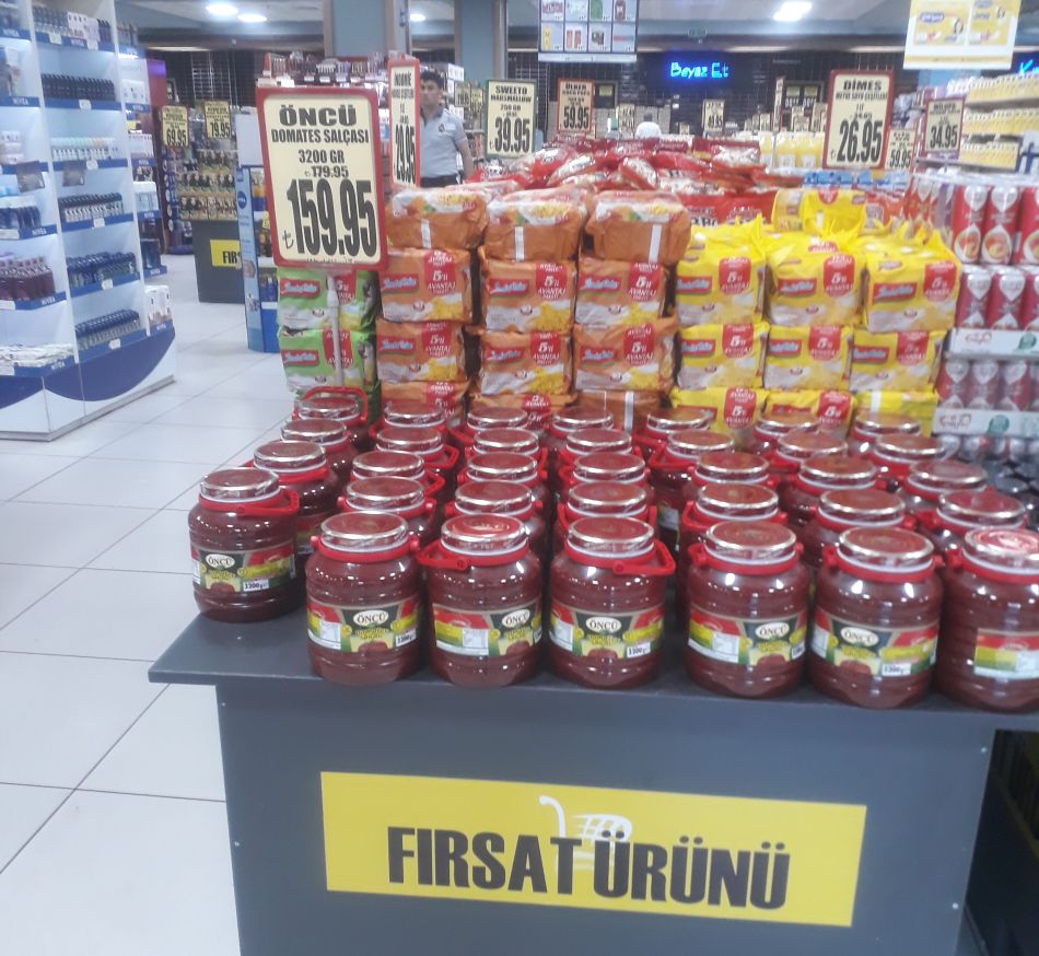 Fırsat ürünü salça 160 lira