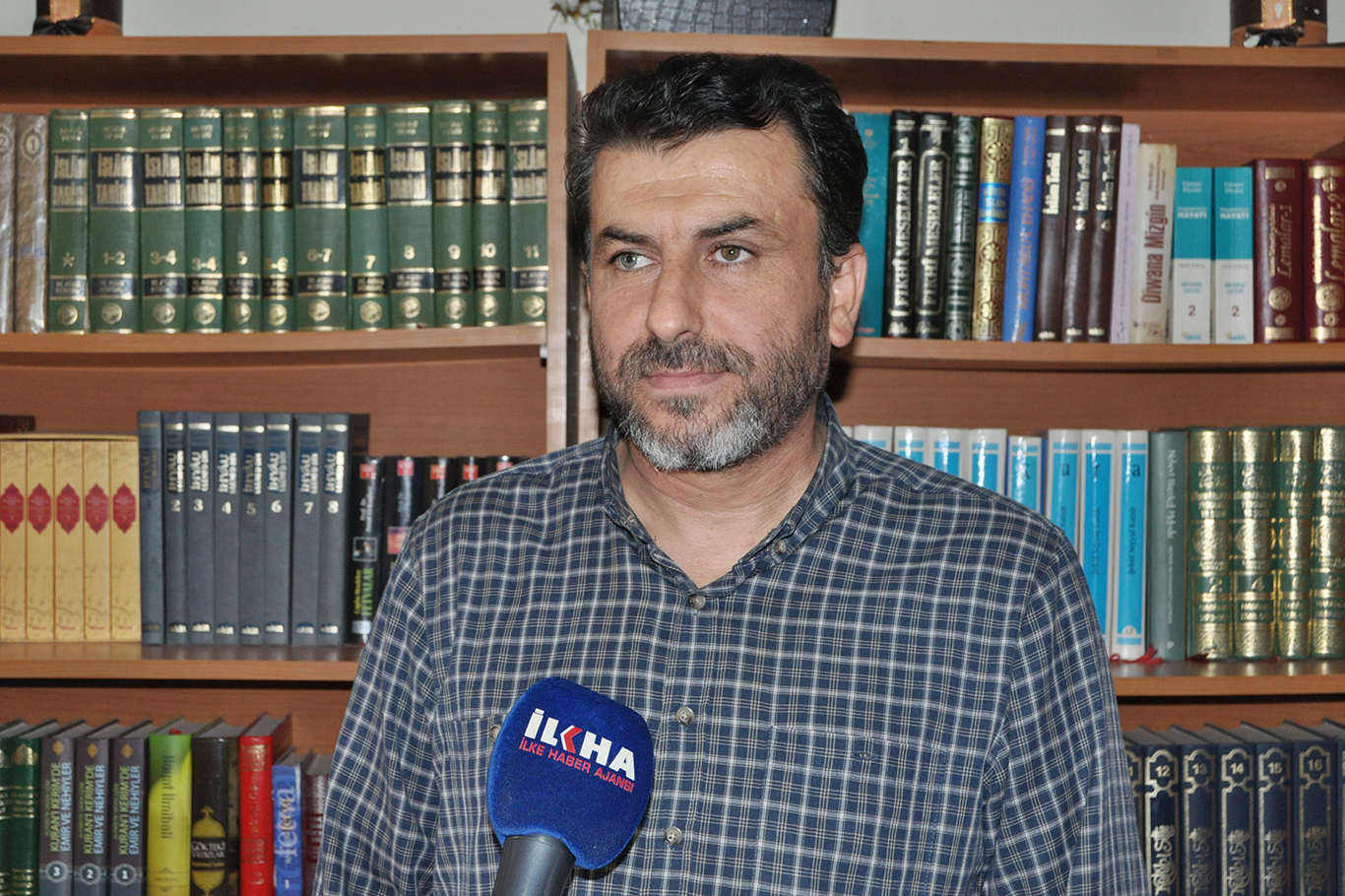 “Gençlerin evliliğinde maddi engeller çıkarmayın”