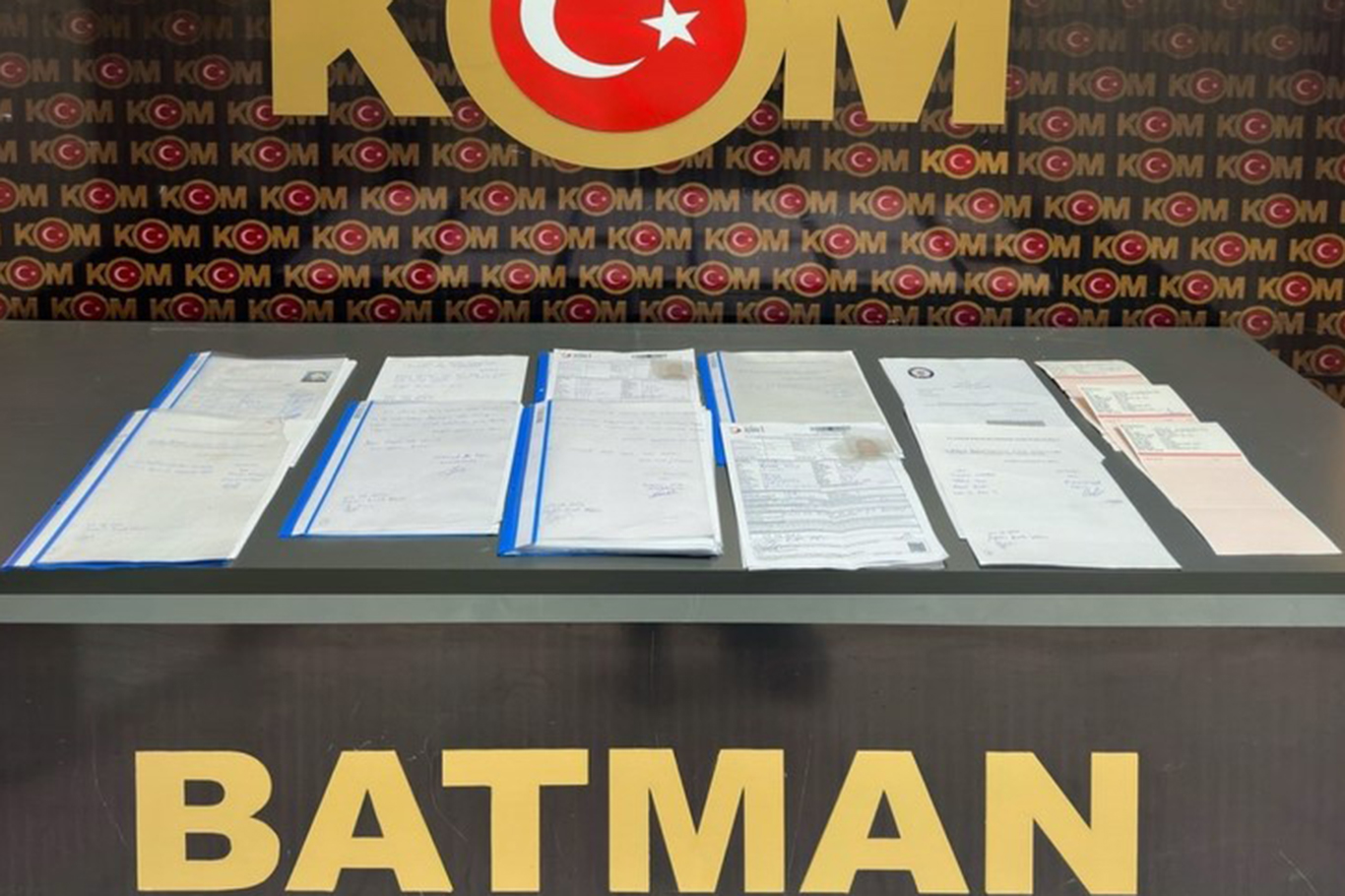 ‘İş’ vaadiyle dolandırdılar