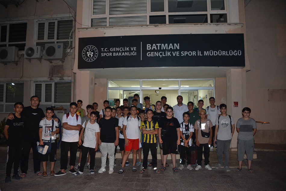 Kamp kafilesi Mersin’e uğurlandı