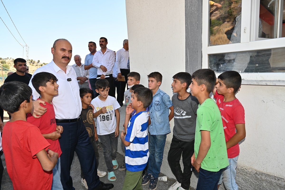 Okçular köyünü ziyaret etti