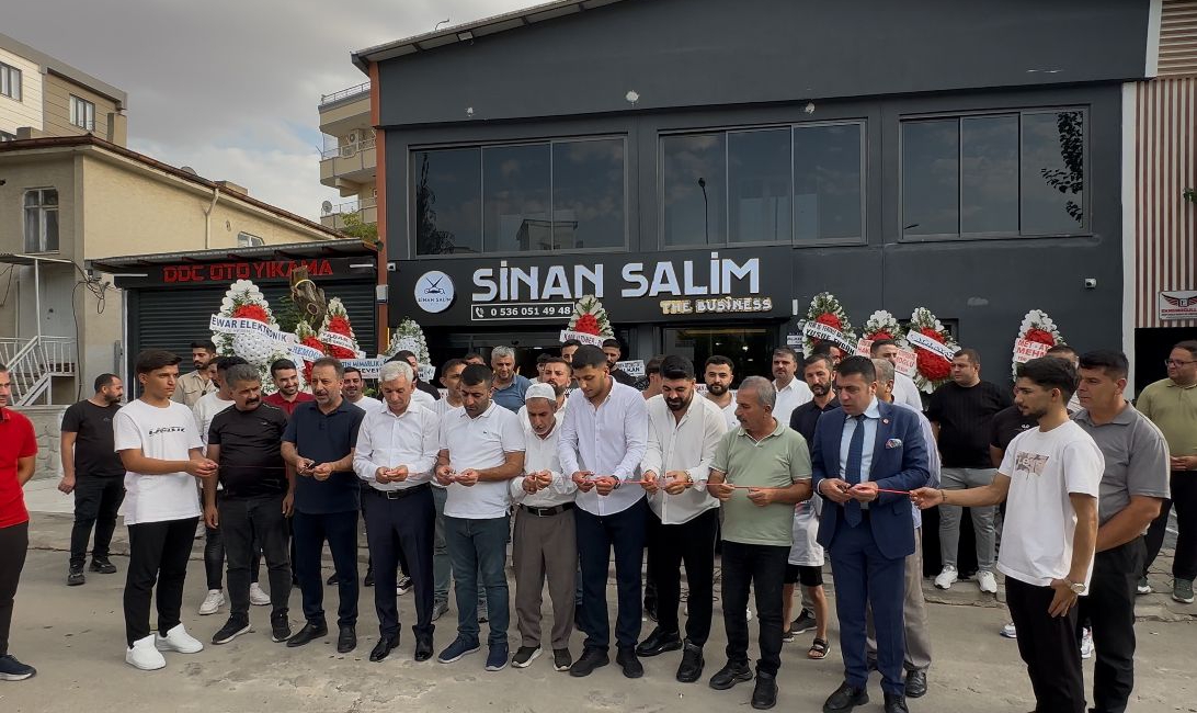 Sinan Salim ikinci şubesini açtı